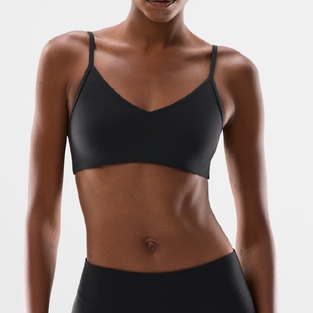 Aritzia Butter Hold Tight Bra